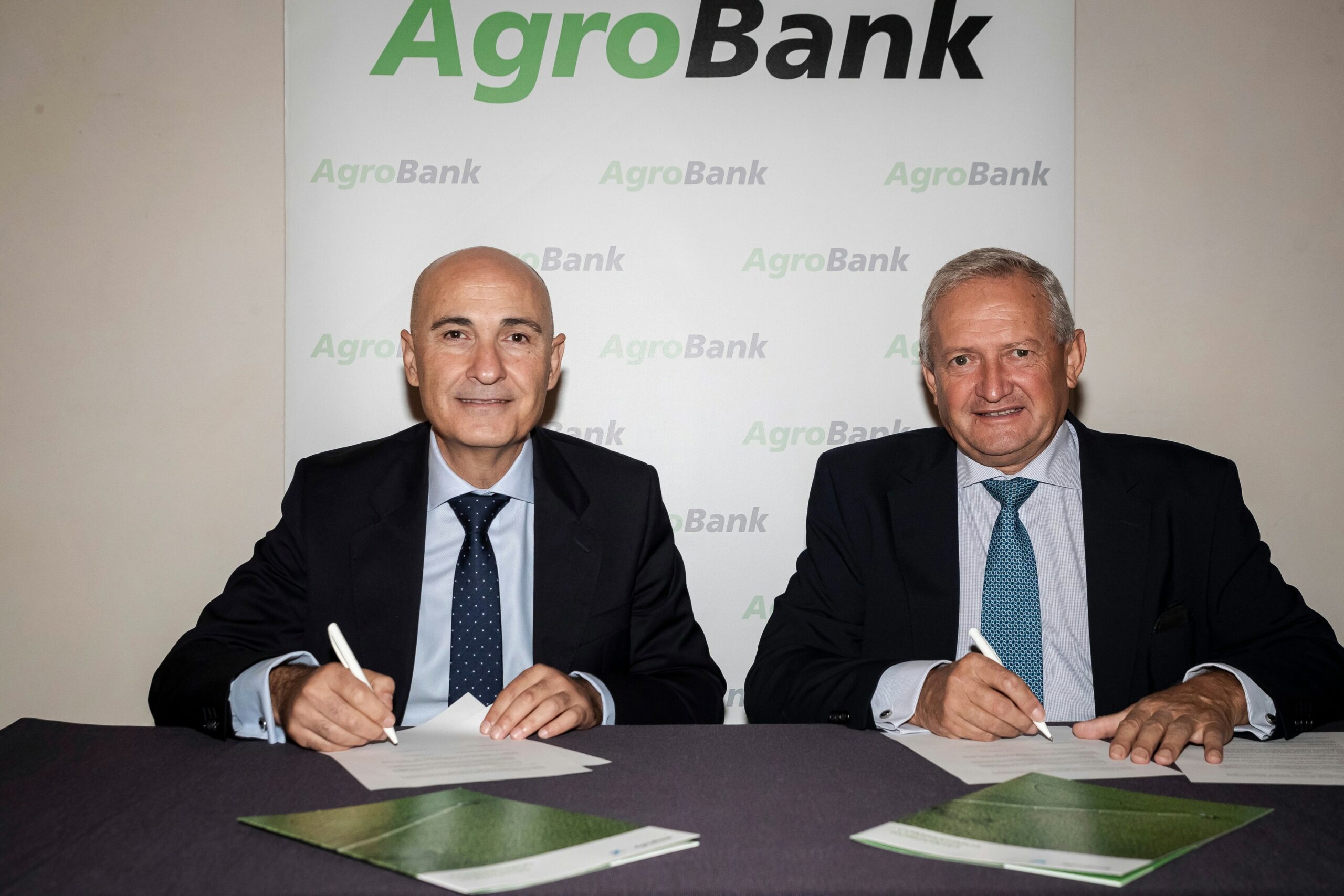 AgroBank y Cooperativas Agro alimentarias de España renuevan su acuerdo