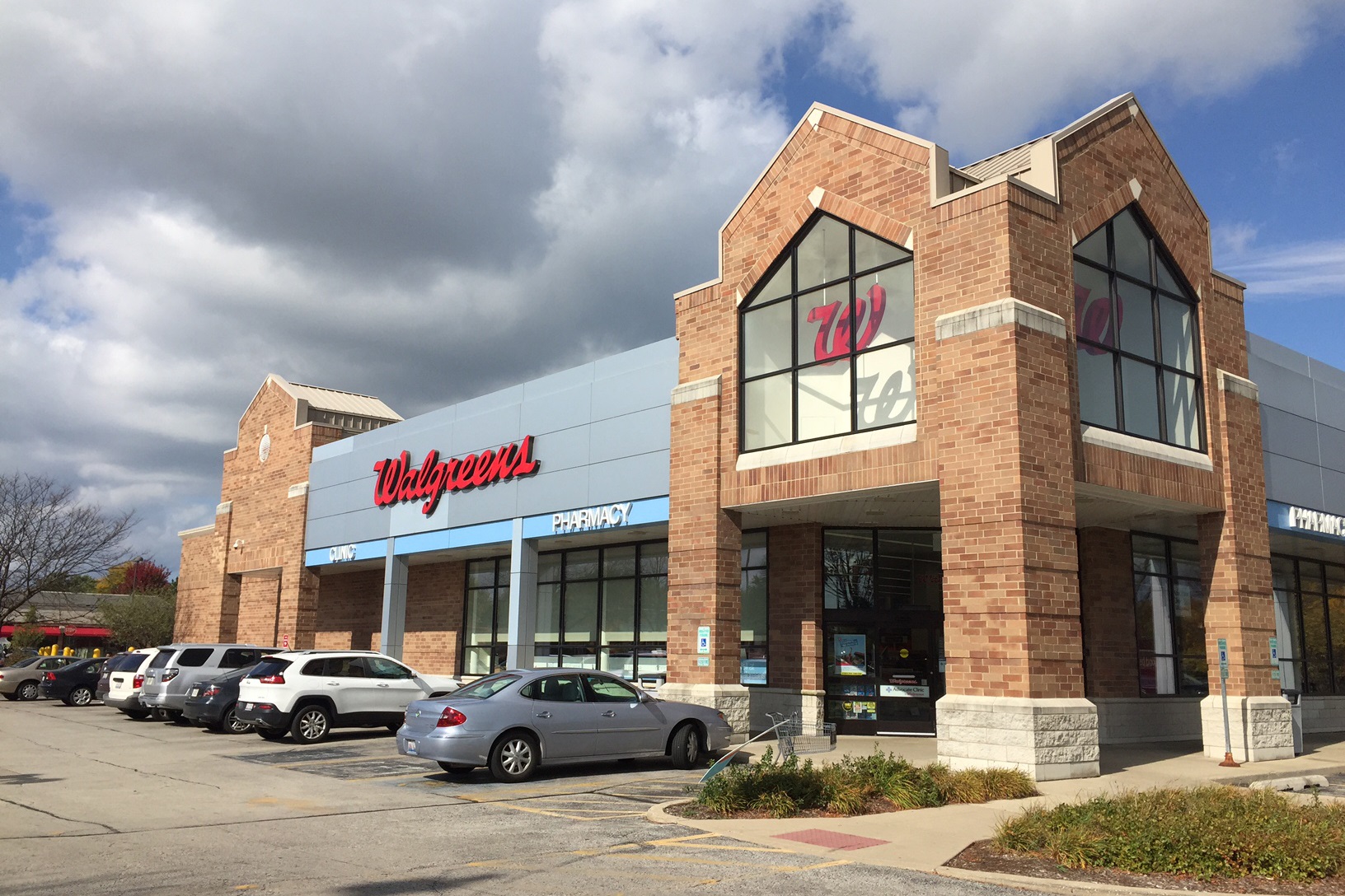 Walgreens Boots Alliance vuelve a beneficios en su tercer trimestre con