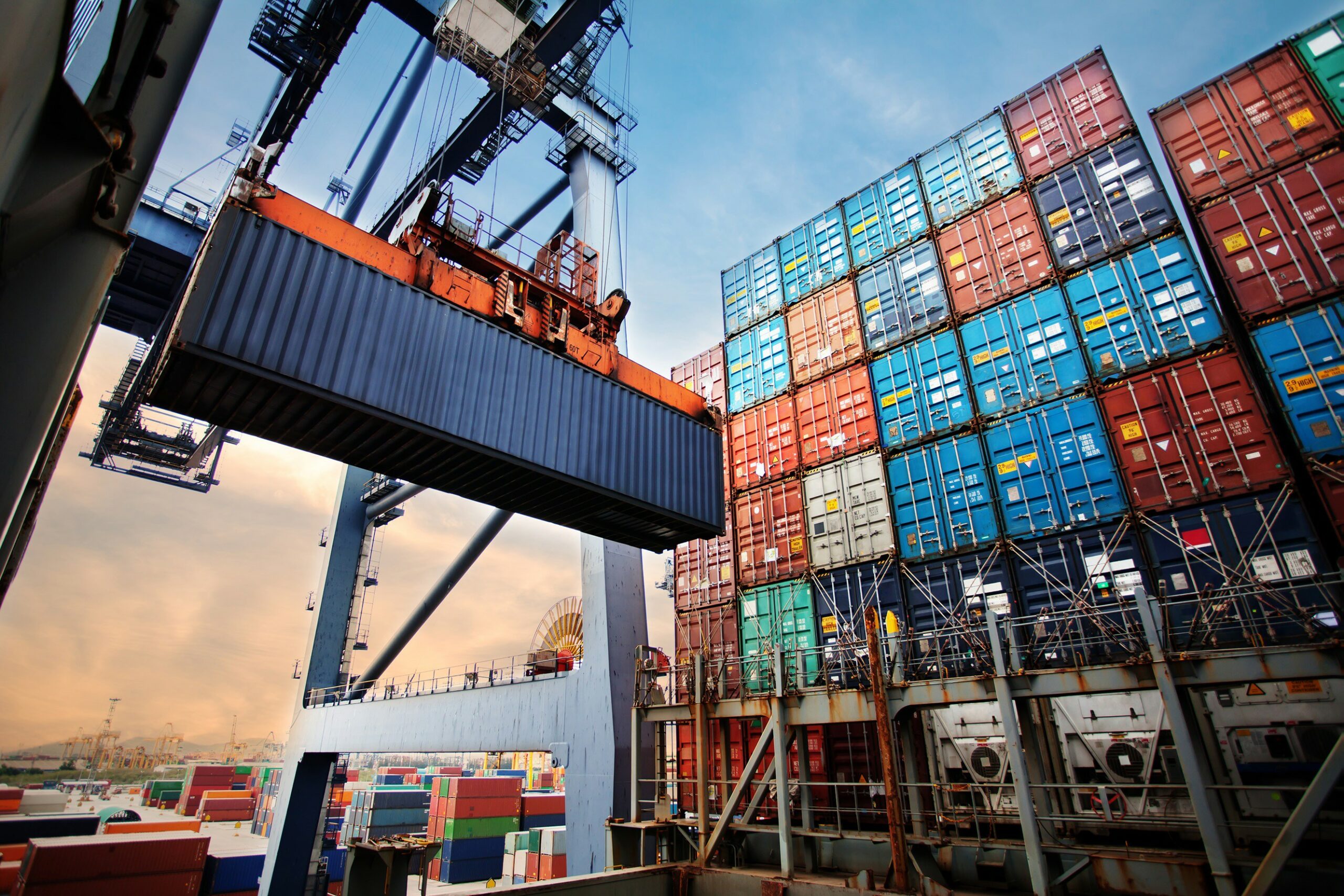 Las empresas empeoran sus expectativas de exportación y de la cartera de pedidos en el tercer trimestre