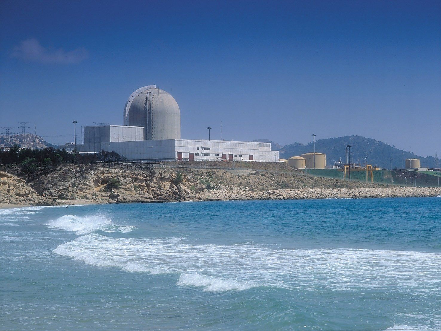 España fue el segundo productor de energía nuclear en 2022 pese a una caída histórica en la UE
