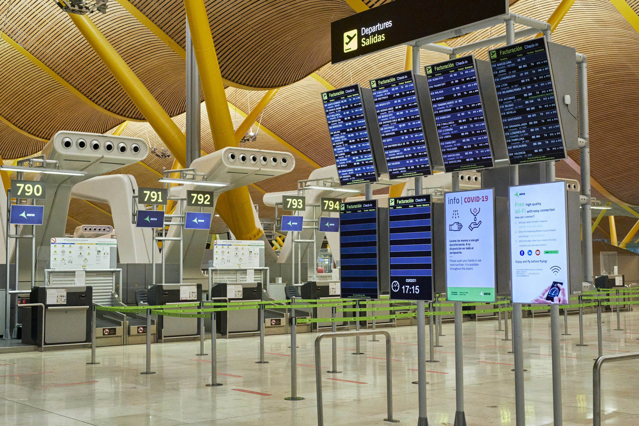Los aeropuertos españoles, los únicos entre los grandes europeos recuperado completamente tras la pandemia